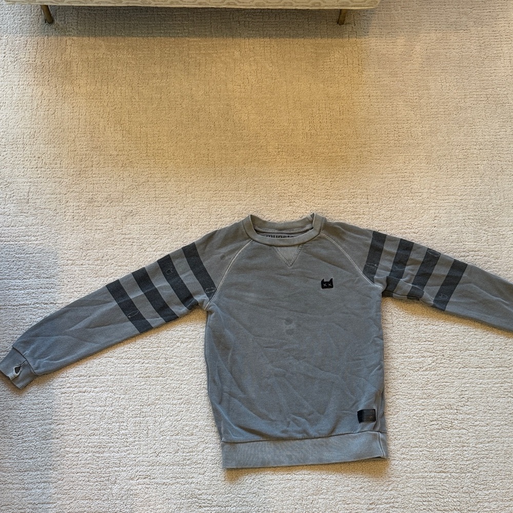 Munster Gray Ribbed Collar Sweatshirt